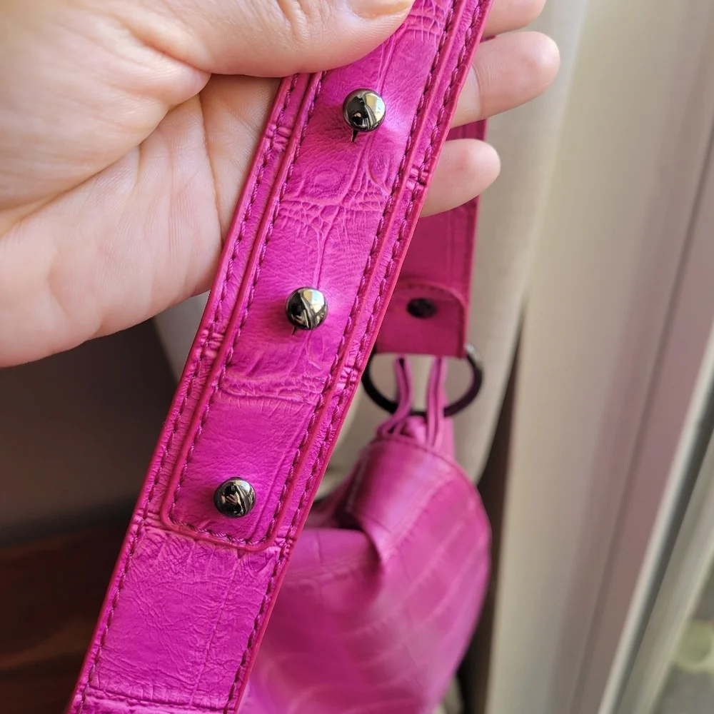BCBGENERATION Jumbo Purple Black Tote Bag Zipper / Pockets Snap Button Medium - Picture 10 of 12
